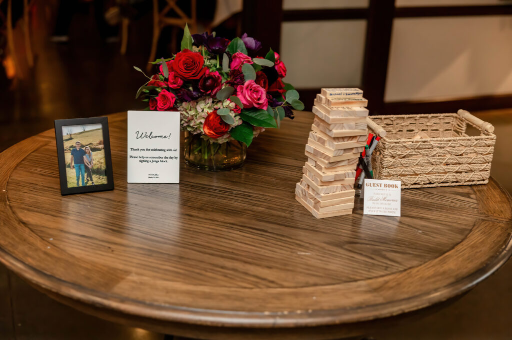 Reception details including cake and desserts by Piazza Messina