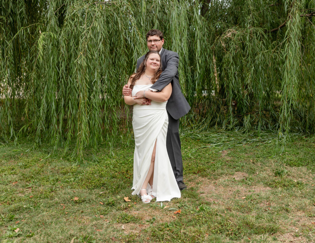 Willow tree wedding portraits at Tower Grove Park